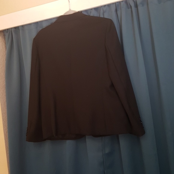 Jacket - Picture 2 of 4